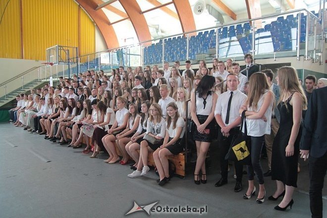 Rozpoczęcie roku szkolnego 2015/2016 w I Liceum Ogólnokształcącym w Ostrołęce [01.09.2015] - zdjęcie #30 - eOstroleka.pl