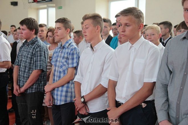 Rozpoczęcie roku szkolnego 2015/2016 w Zespole Szkół Zawodowych nr 1 w Ostrołęce [01.09.2015] - zdjęcie #38 - eOstroleka.pl