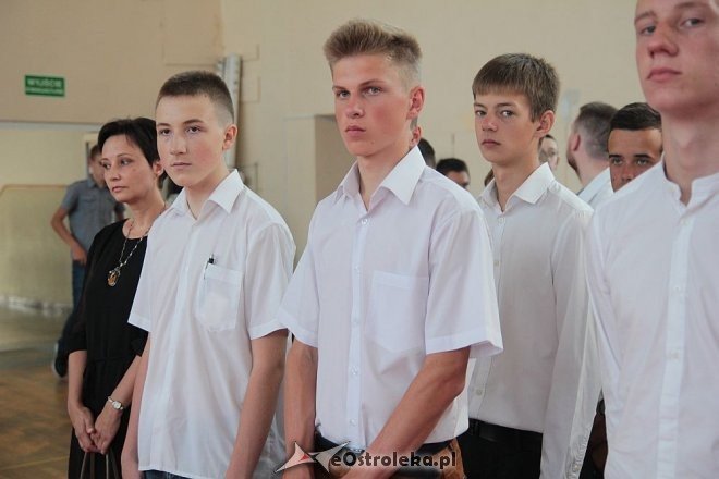 Rozpoczęcie roku szkolnego 2015/2016 w Zespole Szkół Zawodowych nr 1 w Ostrołęce [01.09.2015] - zdjęcie #30 - eOstroleka.pl