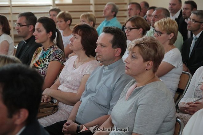 Rozpoczęcie roku szkolnego 2015/2016 w Zespole Szkół Zawodowych nr 1 w Ostrołęce [01.09.2015] - zdjęcie #23 - eOstroleka.pl
