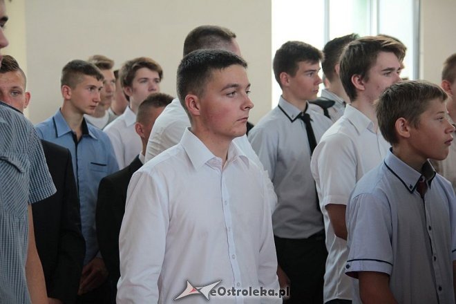 Rozpoczęcie roku szkolnego 2015/2016 w Zespole Szkół Zawodowych nr 1 w Ostrołęce [01.09.2015] - zdjęcie #18 - eOstroleka.pl