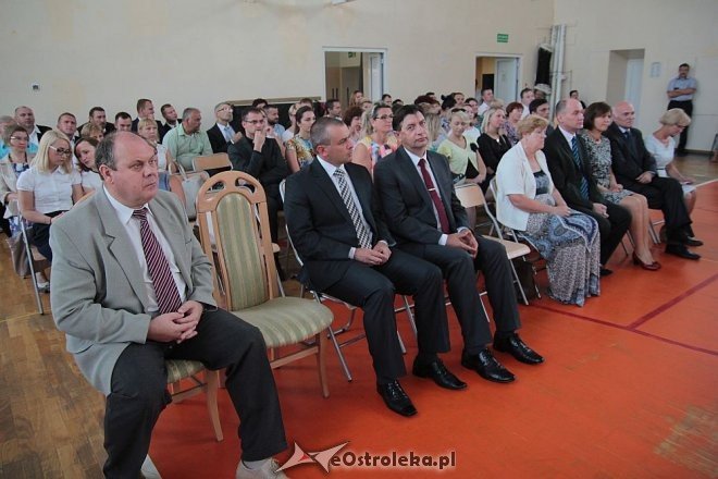 Rozpoczęcie roku szkolnego 2015/2016 w Zespole Szkół Zawodowych nr 1 w Ostrołęce [01.09.2015] - zdjęcie #1 - eOstroleka.pl