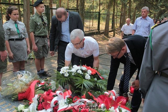 Ostrołęka: Miejskie obchody 76. rocznicy wybuchu II Wojny Światowej [01.09.2015] - zdjęcie #44 - eOstroleka.pl