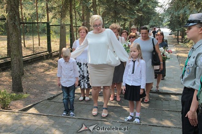 Ostrołęka: Miejskie obchody 76. rocznicy wybuchu II Wojny Światowej [01.09.2015] - zdjęcie #22 - eOstroleka.pl