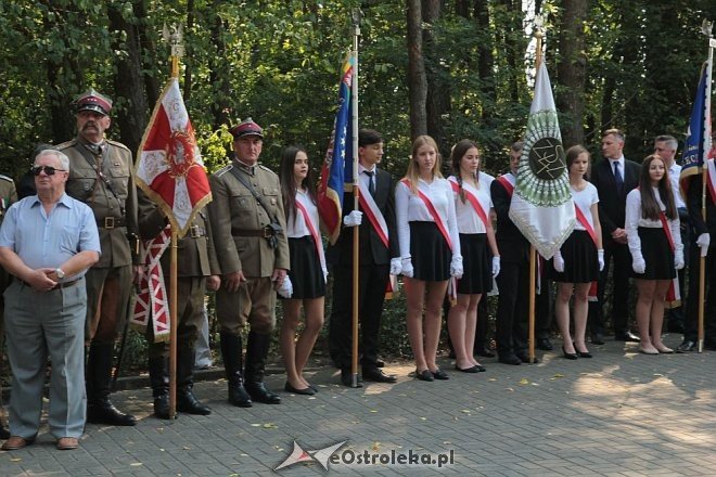 Ostrołęka: Miejskie obchody 76. rocznicy wybuchu II Wojny Światowej [01.09.2015] - zdjęcie #5 - eOstroleka.pl