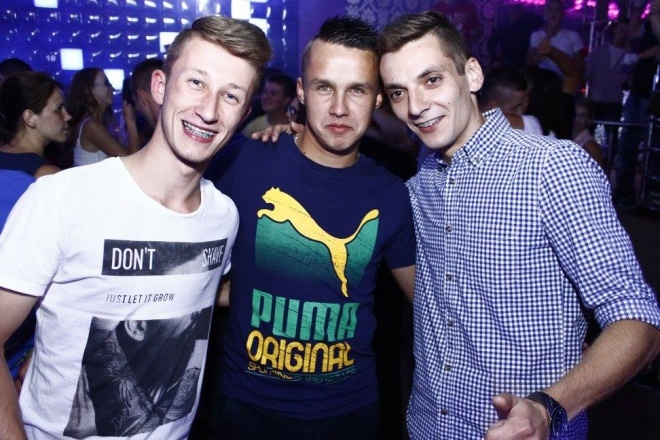 Didżej Mietek i Piana Party w Clubie Ibiza Zalesie [01.09.2015] - zdjęcie #14 - eOstroleka.pl