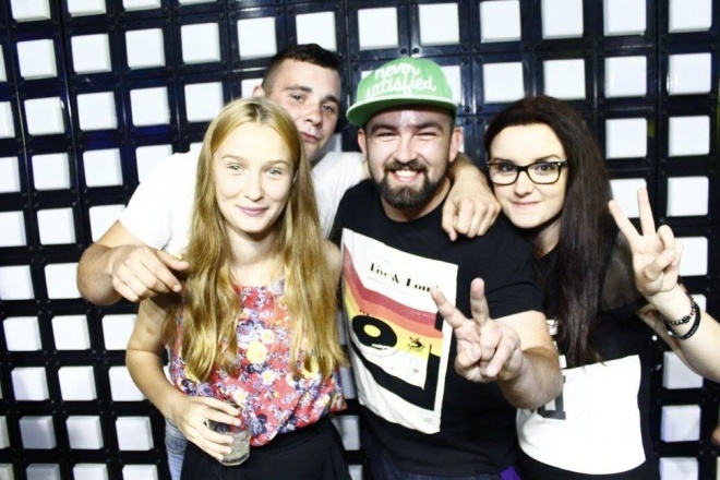 Didżej Mietek i Piana Party w Clubie Ibiza Zalesie [01.09.2015] - zdjęcie #23 - eOstroleka.pl
