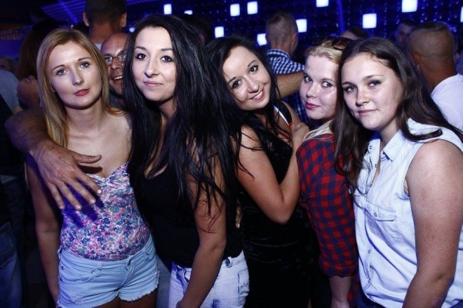 Didżej Mietek i Piana Party w Clubie Ibiza Zalesie [01.09.2015] - zdjęcie #42 - eOstroleka.pl