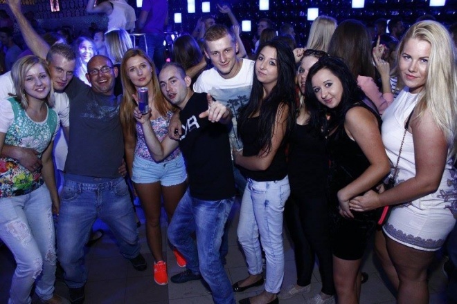 Didżej Mietek i Piana Party w Clubie Ibiza Zalesie [01.09.2015] - zdjęcie #98 - eOstroleka.pl
