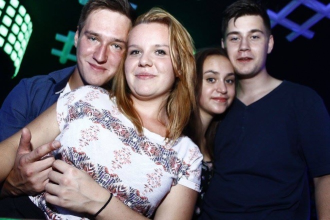 Didżej Mietek i Piana Party w Clubie Ibiza Zalesie [01.09.2015] - zdjęcie #100 - eOstroleka.pl