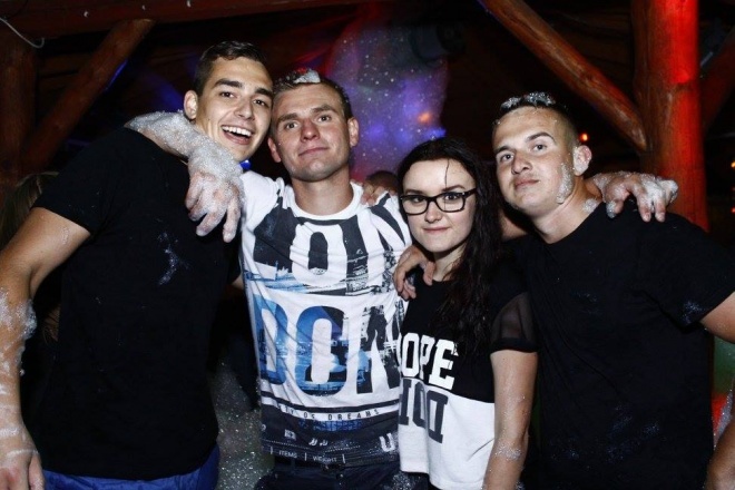 Didżej Mietek i Piana Party w Clubie Ibiza Zalesie [01.09.2015] - zdjęcie #124 - eOstroleka.pl