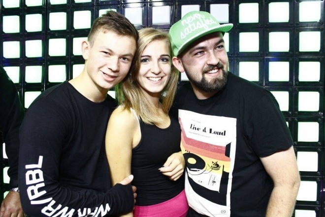 Didżej Mietek i Piana Party w Clubie Ibiza Zalesie [01.09.2015] - zdjęcie #59 - eOstroleka.pl