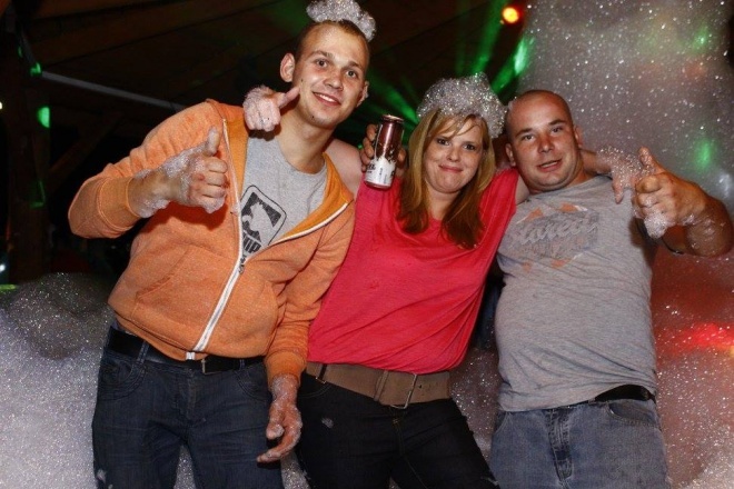 Didżej Mietek i Piana Party w Clubie Ibiza Zalesie [01.09.2015] - zdjęcie #22 - eOstroleka.pl