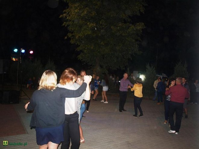 Wiceminister Rolnictwa, Tadeusz Nalewajk gościem pikniku w Jazgarce [03.09.2015] - zdjęcie #3 - eOstroleka.pl