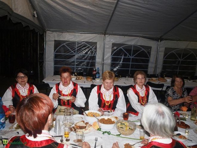 Wiceminister Rolnictwa, Tadeusz Nalewajk gościem pikniku w Jazgarce [03.09.2015] - zdjęcie #2 - eOstroleka.pl