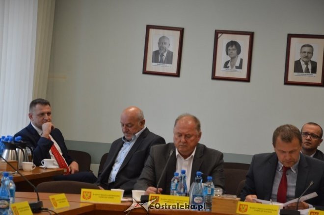 XIII sesja Rady Miasta Ostrołęki [04.09.2015] - zdjęcie #15 - eOstroleka.pl