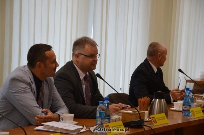 XIII sesja Rady Miasta Ostrołęki [04.09.2015] - zdjęcie #30 - eOstroleka.pl