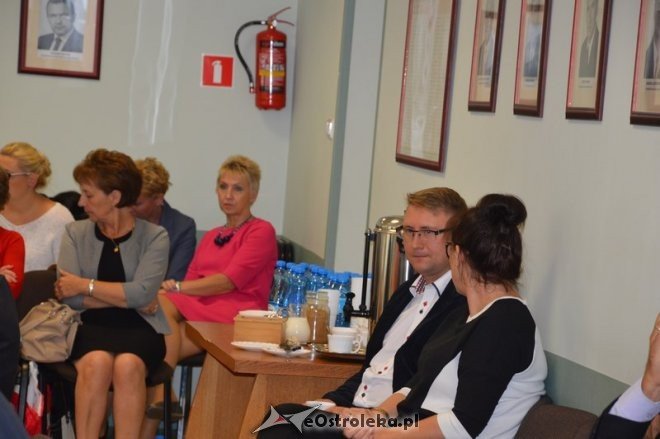XIII sesja Rady Miasta Ostrołęki [04.09.2015] - zdjęcie #48 - eOstroleka.pl