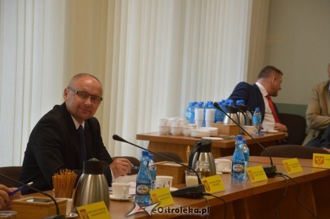 XIII sesja Rady Miasta Ostrołęki [04.09.2015] - zdjęcie #57 - eOstroleka.pl