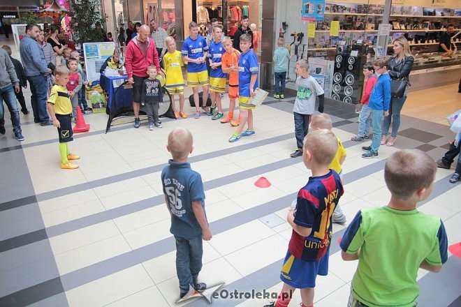 Z Bursztynową do szkoły, czyli targi zajęć pozalekcyjnych [06.09.2015] - zdjęcie #78 - eOstroleka.pl