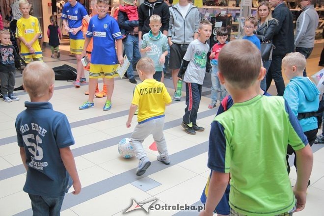 Z Bursztynową do szkoły, czyli targi zajęć pozalekcyjnych [06.09.2015] - zdjęcie #77 - eOstroleka.pl