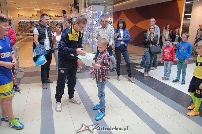 Z Bursztynową do szkoły, czyli targi zajęć pozalekcyjnych [06.09.2015] - zdjęcie #54 - eOstroleka.pl