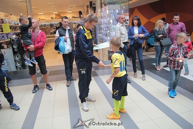 Z Bursztynową do szkoły, czyli targi zajęć pozalekcyjnych [06.09.2015] - zdjęcie #50 - eOstroleka.pl