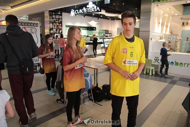 Z Bursztynową do szkoły, czyli targi zajęć pozalekcyjnych [06.09.2015] - zdjęcie #39 - eOstroleka.pl