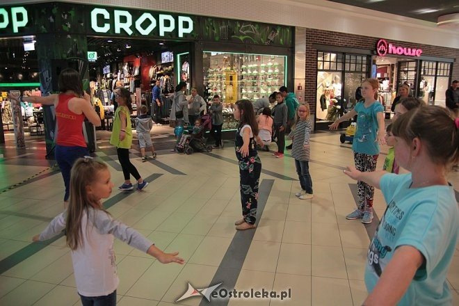 Z Bursztynową do szkoły, czyli targi zajęć pozalekcyjnych [06.09.2015] - zdjęcie #12 - eOstroleka.pl