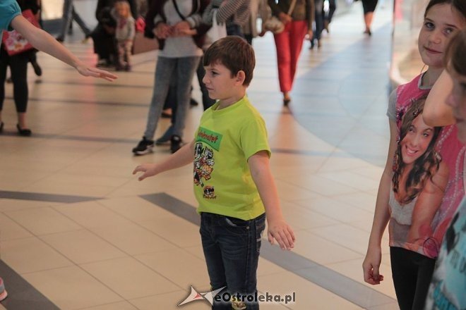 Z Bursztynową do szkoły, czyli targi zajęć pozalekcyjnych [06.09.2015] - zdjęcie #8 - eOstroleka.pl