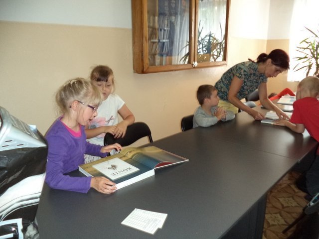 Wakacyjne podsumowanie w goworowskiej bibliotece [07.09.2015] - zdjęcie #1 - eOstroleka.pl