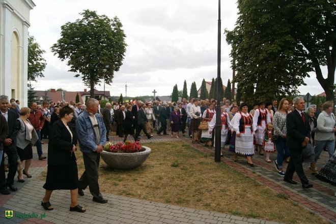 Niedziela Kadzidlańska i dożynki parafialne 2015 [07.09.2015] - zdjęcie #29 - eOstroleka.pl