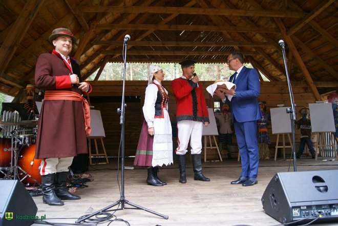 Niedziela Kadzidlańska i dożynki parafialne 2015 [07.09.2015] - zdjęcie #282 - eOstroleka.pl