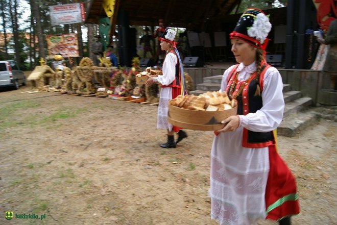 Niedziela Kadzidlańska i dożynki parafialne 2015 [07.09.2015] - zdjęcie #276 - eOstroleka.pl
