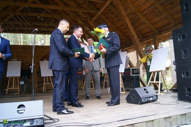 Niedziela Kadzidlańska i dożynki parafialne 2015 [07.09.2015] - zdjęcie #260 - eOstroleka.pl