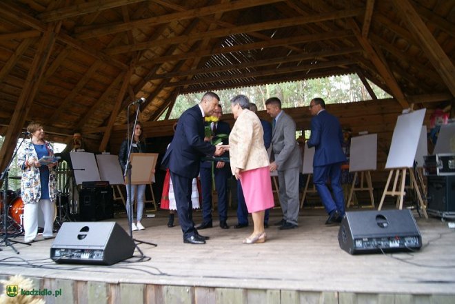 Niedziela Kadzidlańska i dożynki parafialne 2015 [07.09.2015] - zdjęcie #127 - eOstroleka.pl