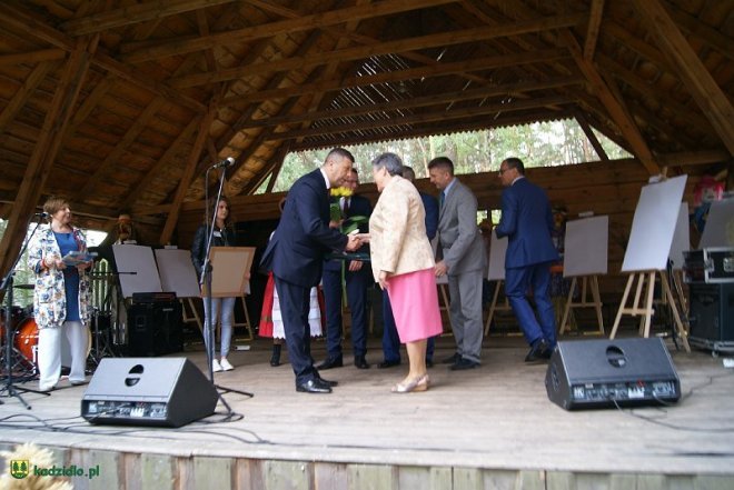 Niedziela Kadzidlańska i dożynki parafialne 2015 [07.09.2015] - zdjęcie #254 - eOstroleka.pl