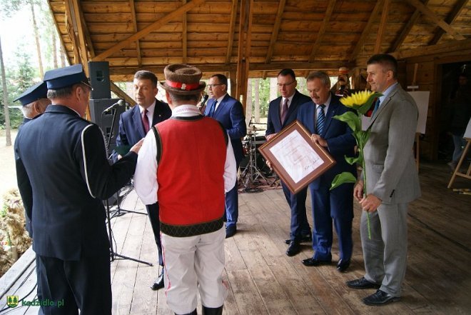 Niedziela Kadzidlańska i dożynki parafialne 2015 [07.09.2015] - zdjęcie #242 - eOstroleka.pl