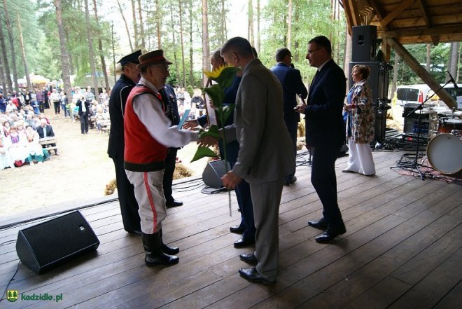 Niedziela Kadzidlańska i dożynki parafialne 2015 [07.09.2015] - zdjęcie #240 - eOstroleka.pl