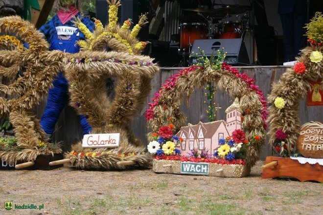 Niedziela Kadzidlańska i dożynki parafialne 2015 [07.09.2015] - zdjęcie #221 - eOstroleka.pl