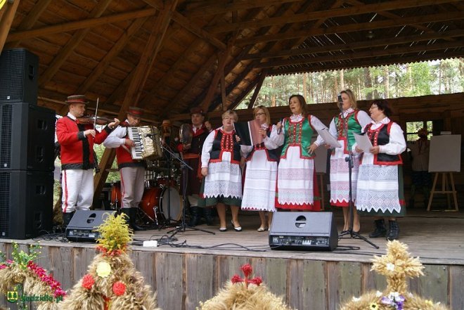 Niedziela Kadzidlańska i dożynki parafialne 2015 [07.09.2015] - zdjęcie #269 - eOstroleka.pl