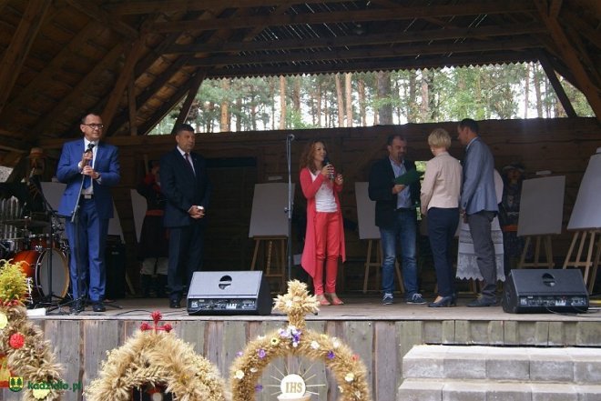 Niedziela Kadzidlańska i dożynki parafialne 2015 [07.09.2015] - zdjęcie #263 - eOstroleka.pl
