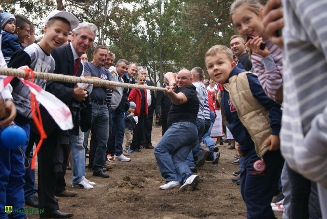 Niedziela Kadzidlańska i dożynki parafialne 2015 [07.09.2015] - zdjęcie #98 - eOstroleka.pl