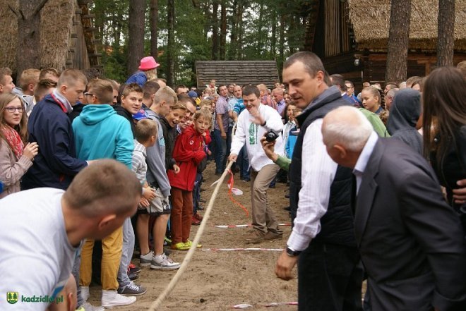 Niedziela Kadzidlańska i dożynki parafialne 2015 [07.09.2015] - zdjęcie #80 - eOstroleka.pl