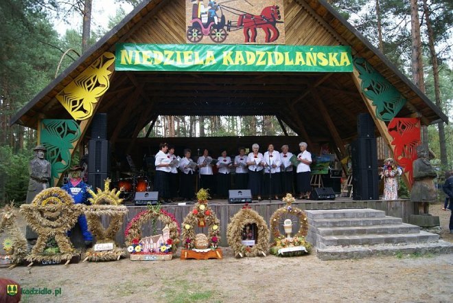 Niedziela Kadzidlańska i dożynki parafialne 2015 [07.09.2015] - zdjęcie #65 - eOstroleka.pl