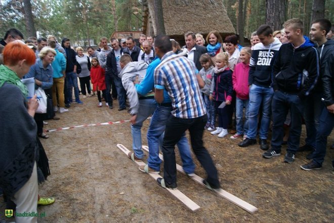 Niedziela Kadzidlańska i dożynki parafialne 2015 [07.09.2015] - zdjęcie #57 - eOstroleka.pl