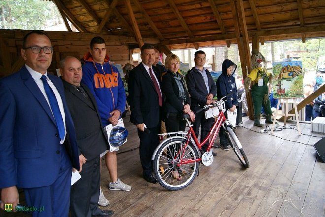 Niedziela Kadzidlańska i dożynki parafialne 2015 [07.09.2015] - zdjęcie #47 - eOstroleka.pl