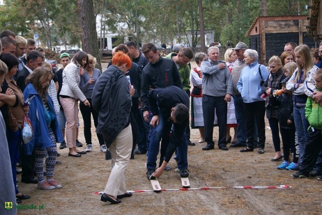 Niedziela Kadzidlańska i dożynki parafialne 2015 [07.09.2015] - zdjęcie #32 - eOstroleka.pl