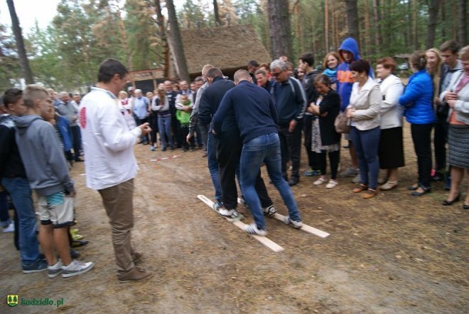 Niedziela Kadzidlańska i dożynki parafialne 2015 [07.09.2015] - zdjęcie #27 - eOstroleka.pl