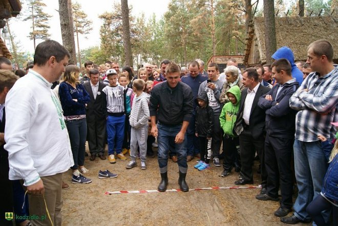 Niedziela Kadzidlańska i dożynki parafialne 2015 [07.09.2015] - zdjęcie #18 - eOstroleka.pl